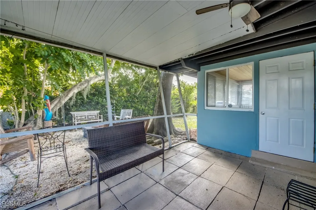 1615 Grace Avenue Fort Myers FL 33901