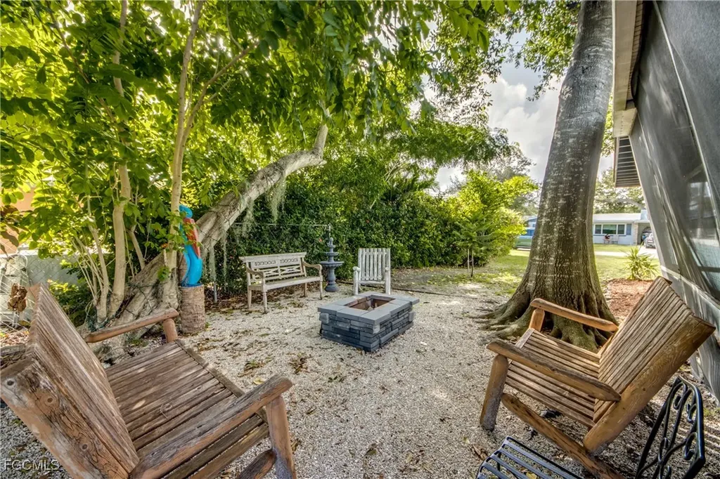 1615 Grace Avenue Fort Myers FL 33901