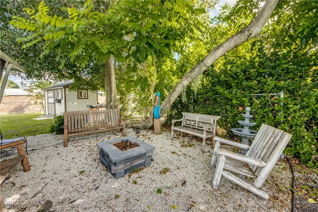 1615 Grace Avenue Fort Myers FL 33901