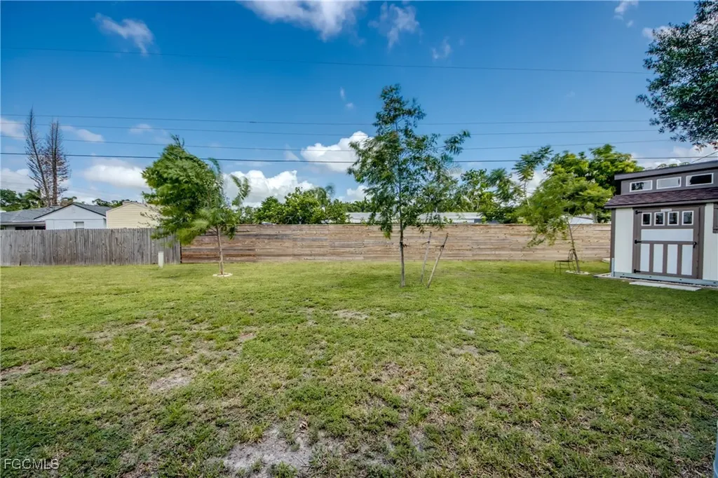 1615 Grace Avenue Fort Myers FL 33901