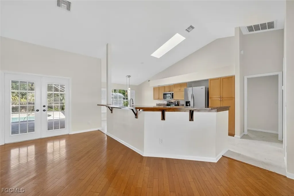 191 Old Tamiami Trail Naples FL 34110