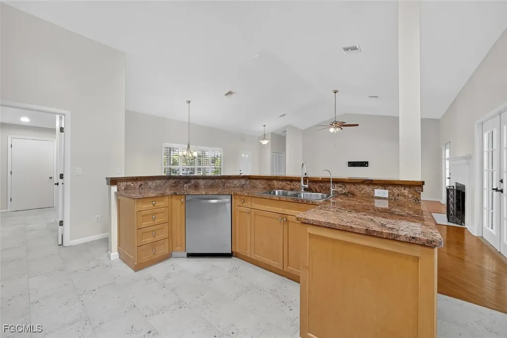 191 Old Tamiami Trail Naples FL 34110