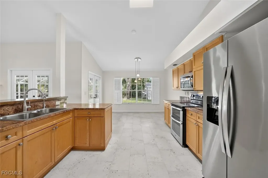 191 Old Tamiami Trail Naples FL 34110