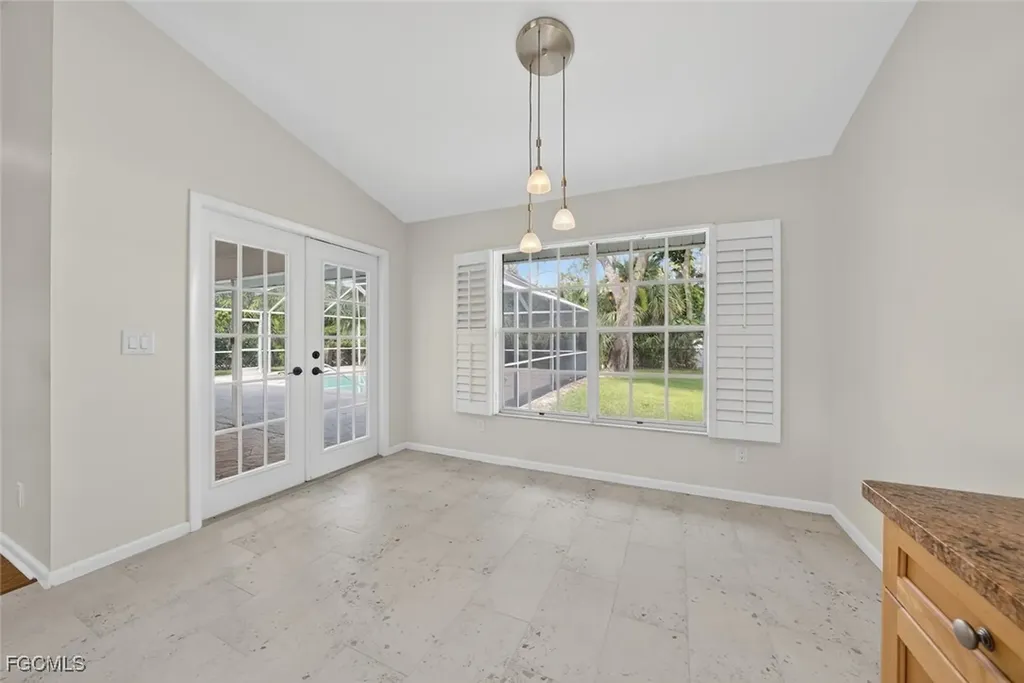 191 Old Tamiami Trail Naples FL 34110