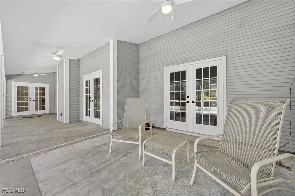 191 Old Tamiami Trail Naples FL 34110