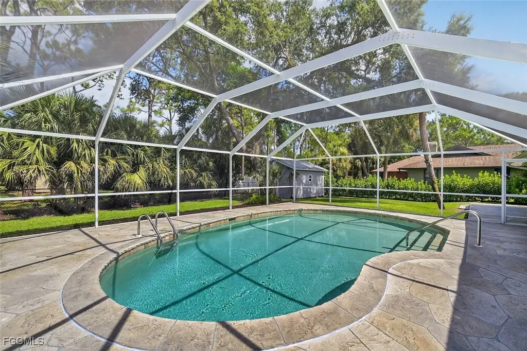 191 Old Tamiami Trail Naples FL 34110