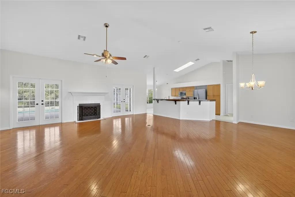191 Old Tamiami Trail Naples FL 34110
