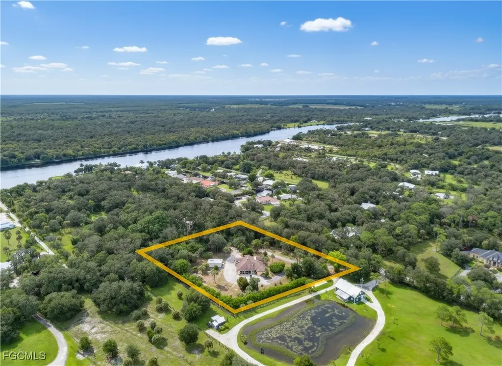 2050 Snyder Drive Alva FL 33920