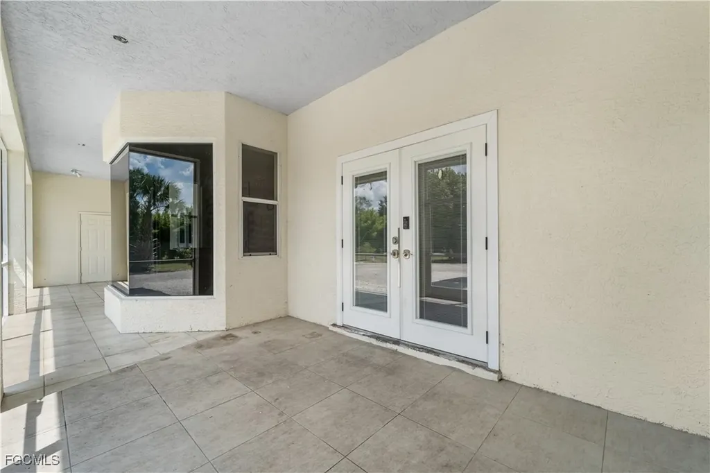 2050 Snyder Drive Alva FL 33920