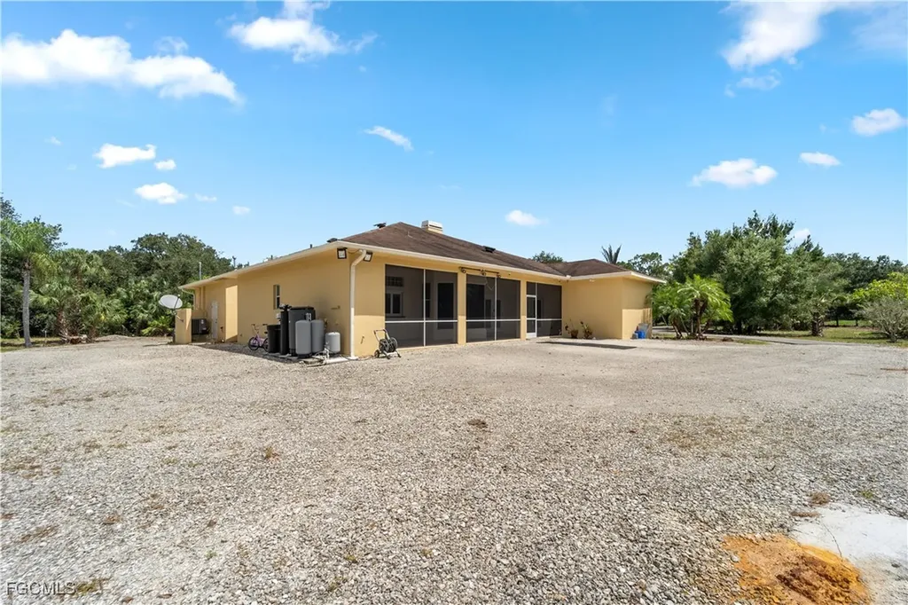 2050 Snyder Drive Alva FL 33920