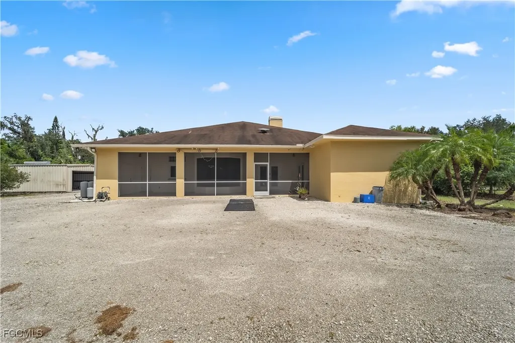 2050 Snyder Drive Alva FL 33920