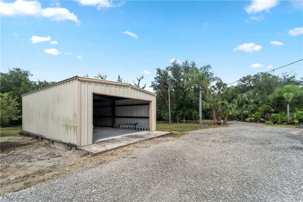 2050 Snyder Drive Alva FL 33920