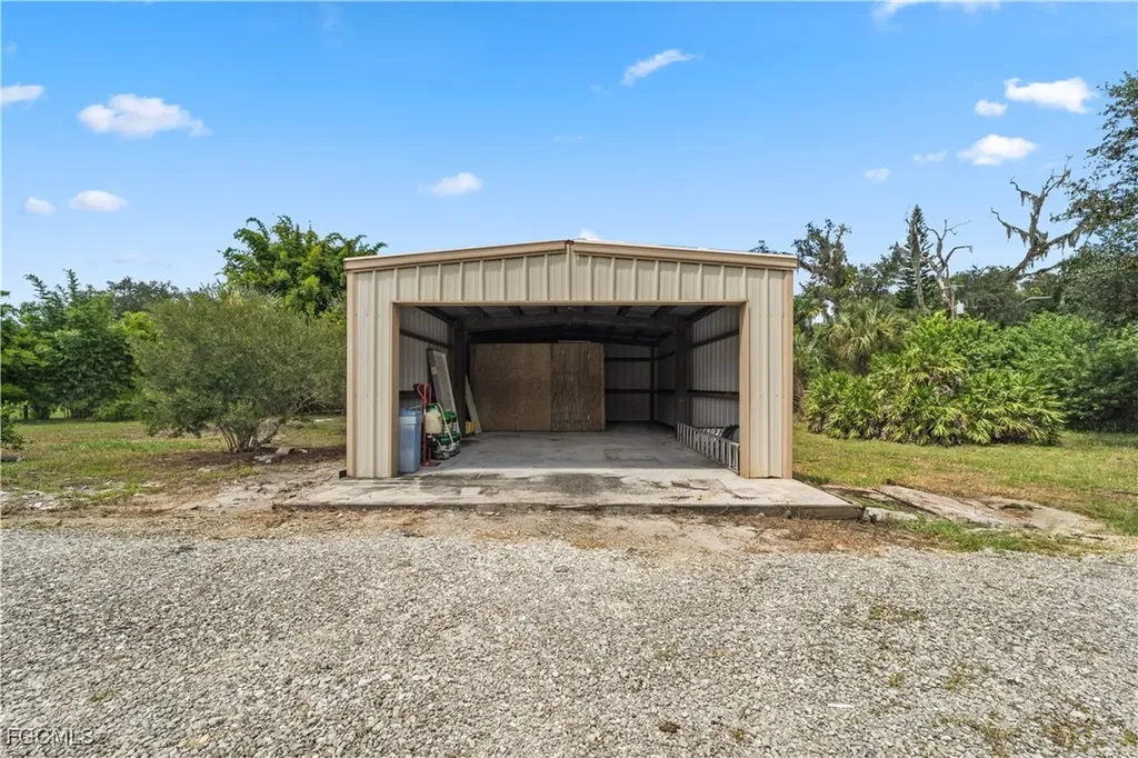 2050 Snyder Drive Alva FL 33920