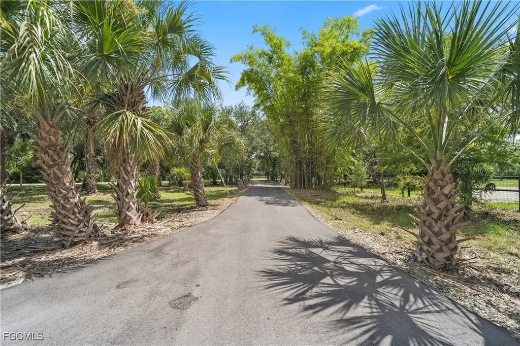 2050 Snyder Drive Alva FL 33920