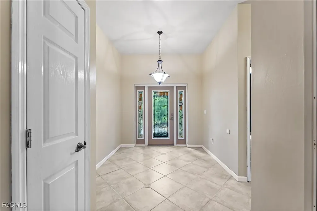 2050 Snyder Drive Alva FL 33920