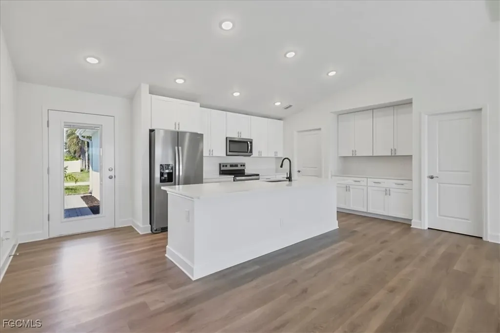 1021 NW 13th Avenue Cape Coral FL 33993