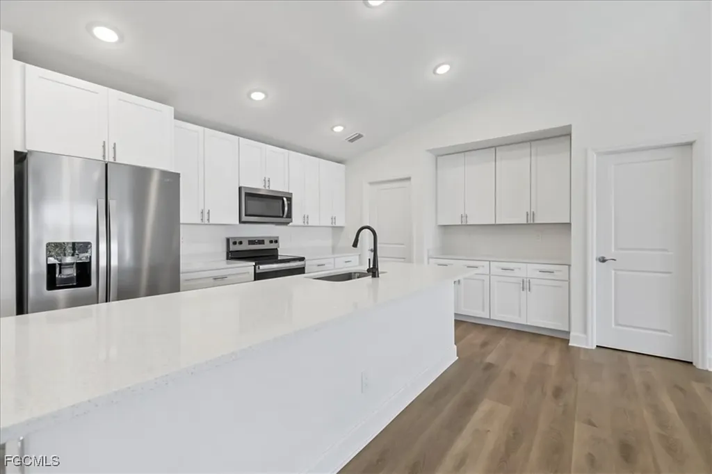 1021 NW 13th Avenue Cape Coral FL 33993