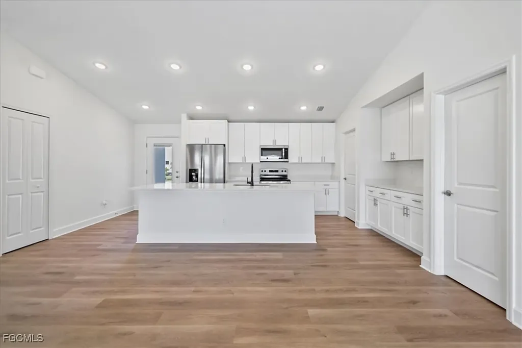 1021 NW 13th Avenue Cape Coral FL 33993