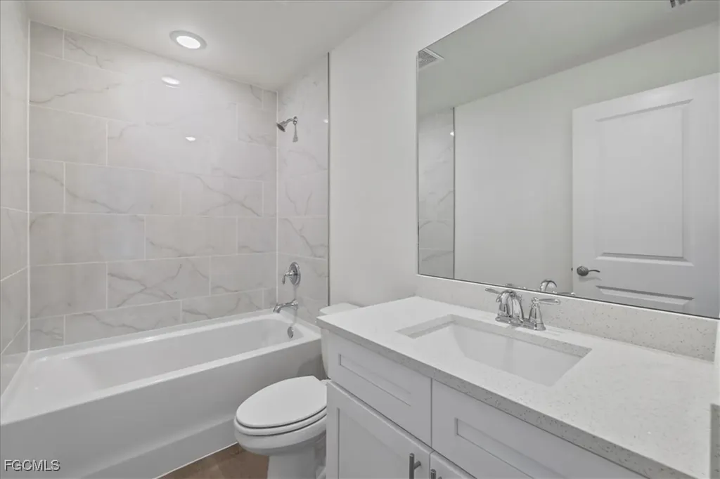 1021 NW 13th Avenue Cape Coral FL 33993