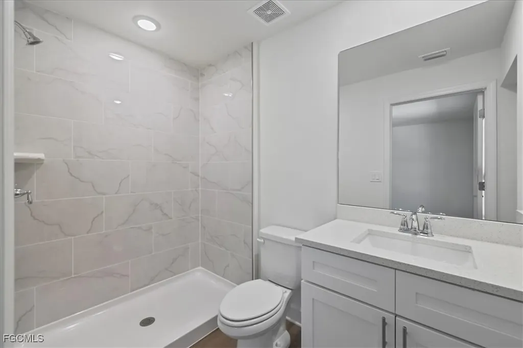 1021 NW 13th Avenue Cape Coral FL 33993