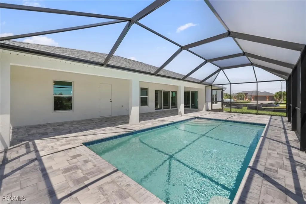 1021 NW 13th Avenue Cape Coral FL 33993