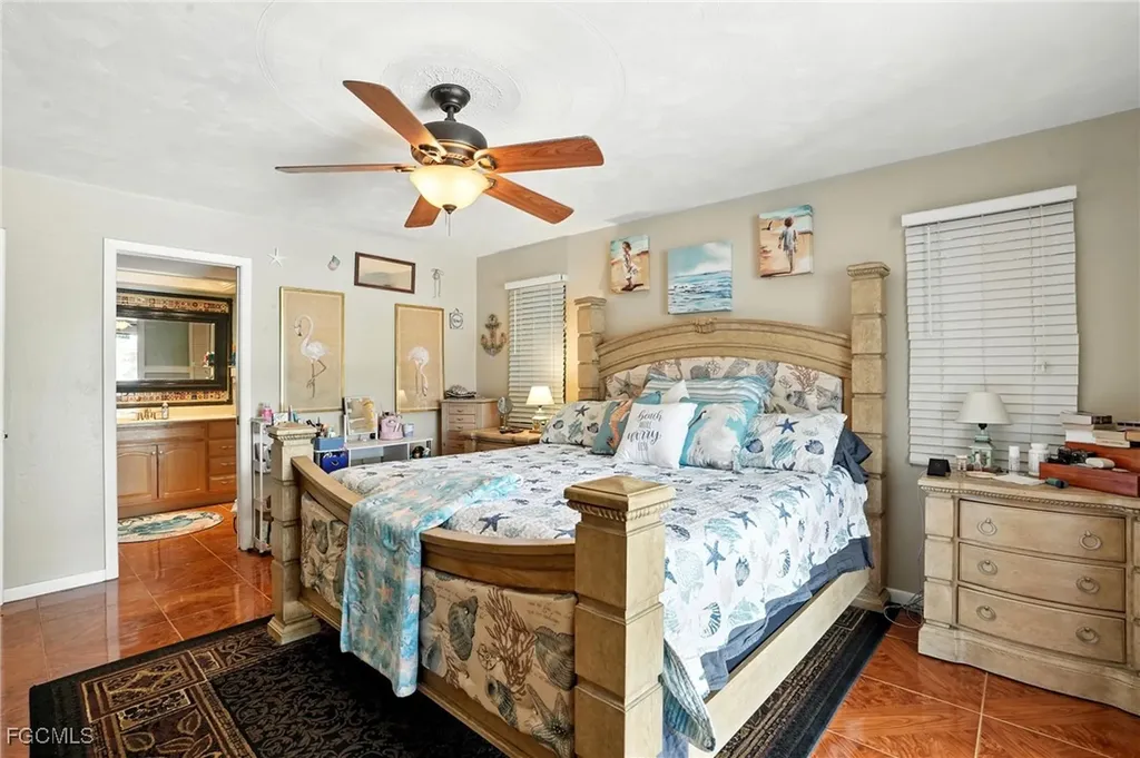 1024 SE 18th Place Cape Coral FL 33990