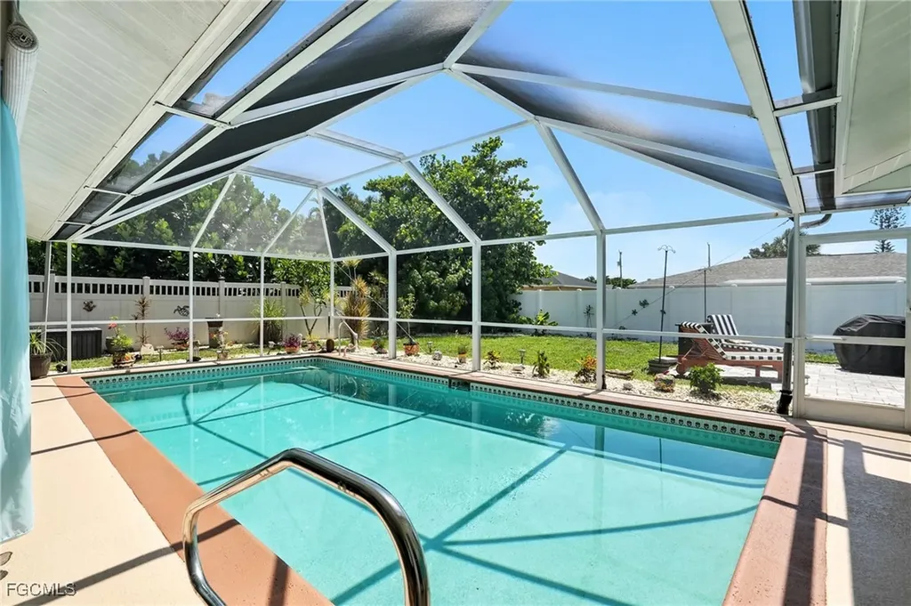1024 SE 18th Place Cape Coral FL 33990