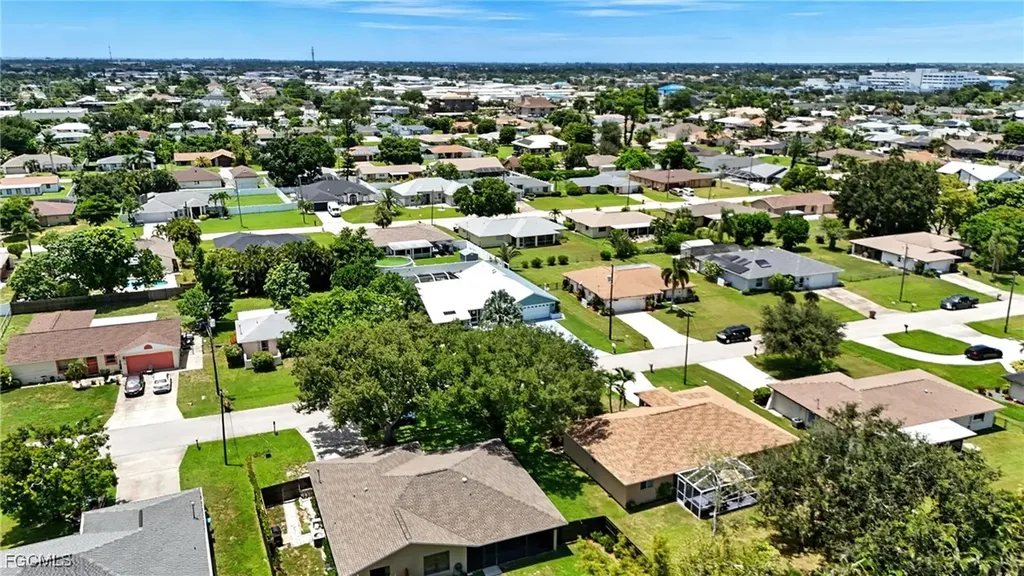 1024 SE 18th Place Cape Coral FL 33990