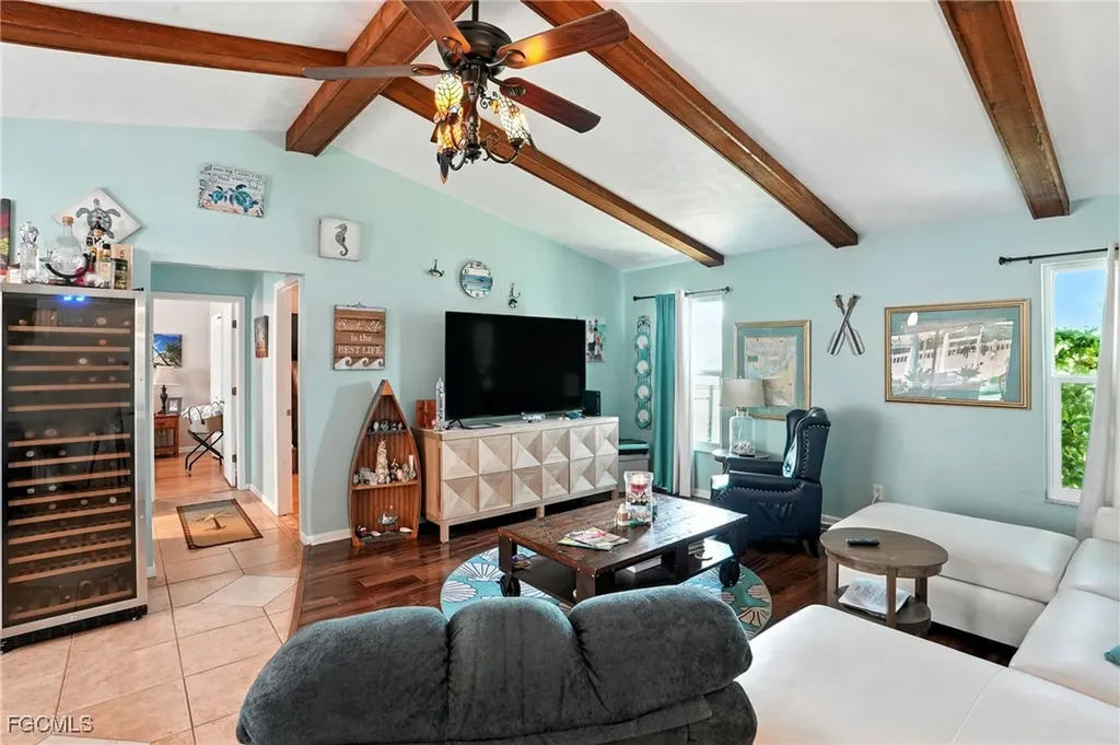 1024 SE 18th Place Cape Coral FL 33990