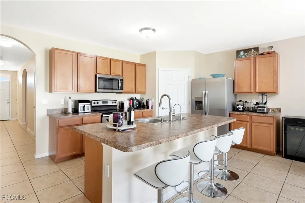 2945 SW 6th Avenue Cape Coral FL 33914