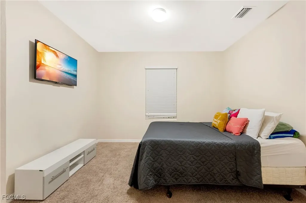 2945 SW 6th Avenue Cape Coral FL 33914