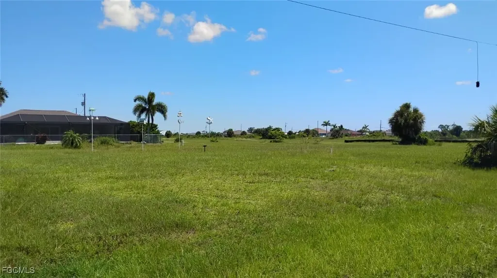 3805 NW 39th Lane Cape Coral FL 33993