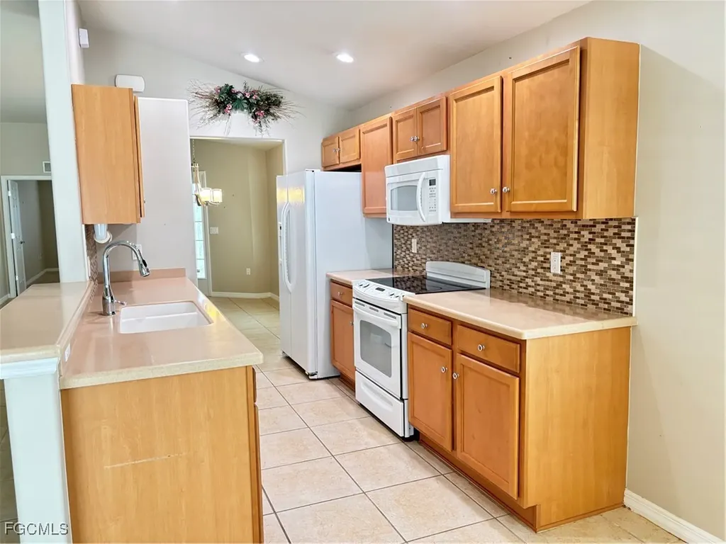 2680 Astwood Court Cape Coral FL 33991