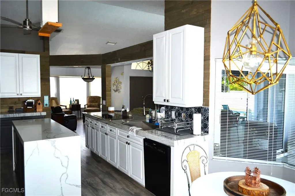 211 SW 47th Street Cape Coral FL 33914