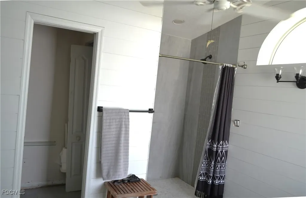 211 SW 47th Street Cape Coral FL 33914