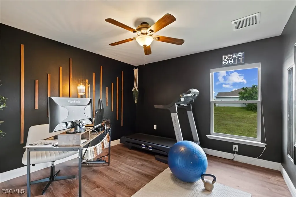 2207 NE 34th Terrace Cape Coral FL 33909