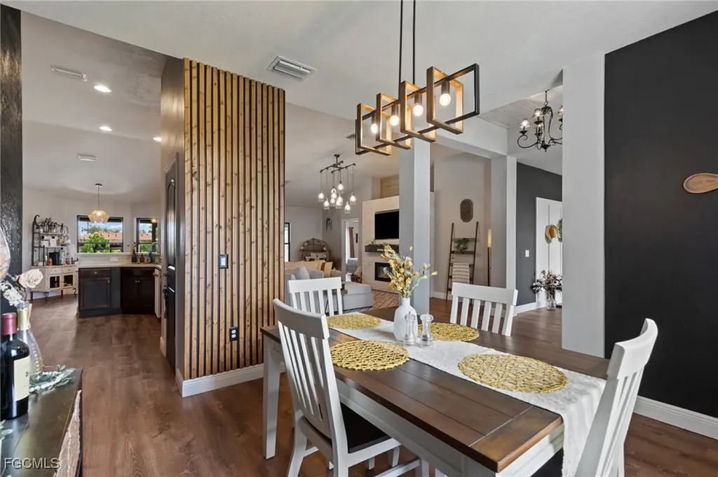 2207 NE 34th Terrace Cape Coral FL 33909