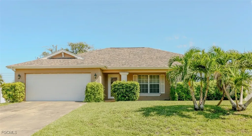 317 NE 10th Terrace Cape Coral FL 33909