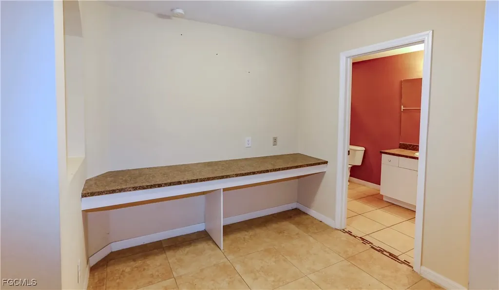 317 NE 10th Terrace Cape Coral FL 33909