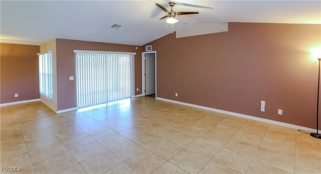 317 NE 10th Terrace Cape Coral FL 33909