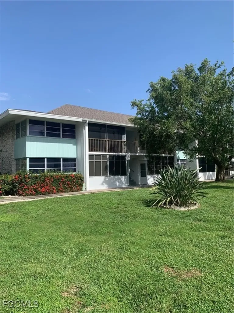 4202 SE 4th Place Cape Coral FL 33904