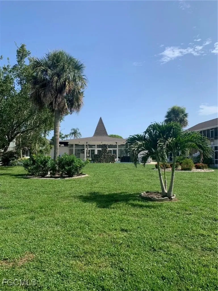 4202 SE 4th Place Cape Coral FL 33904