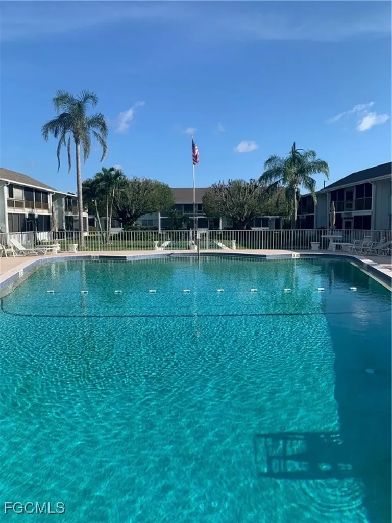 4202 SE 4th Place Cape Coral FL 33904