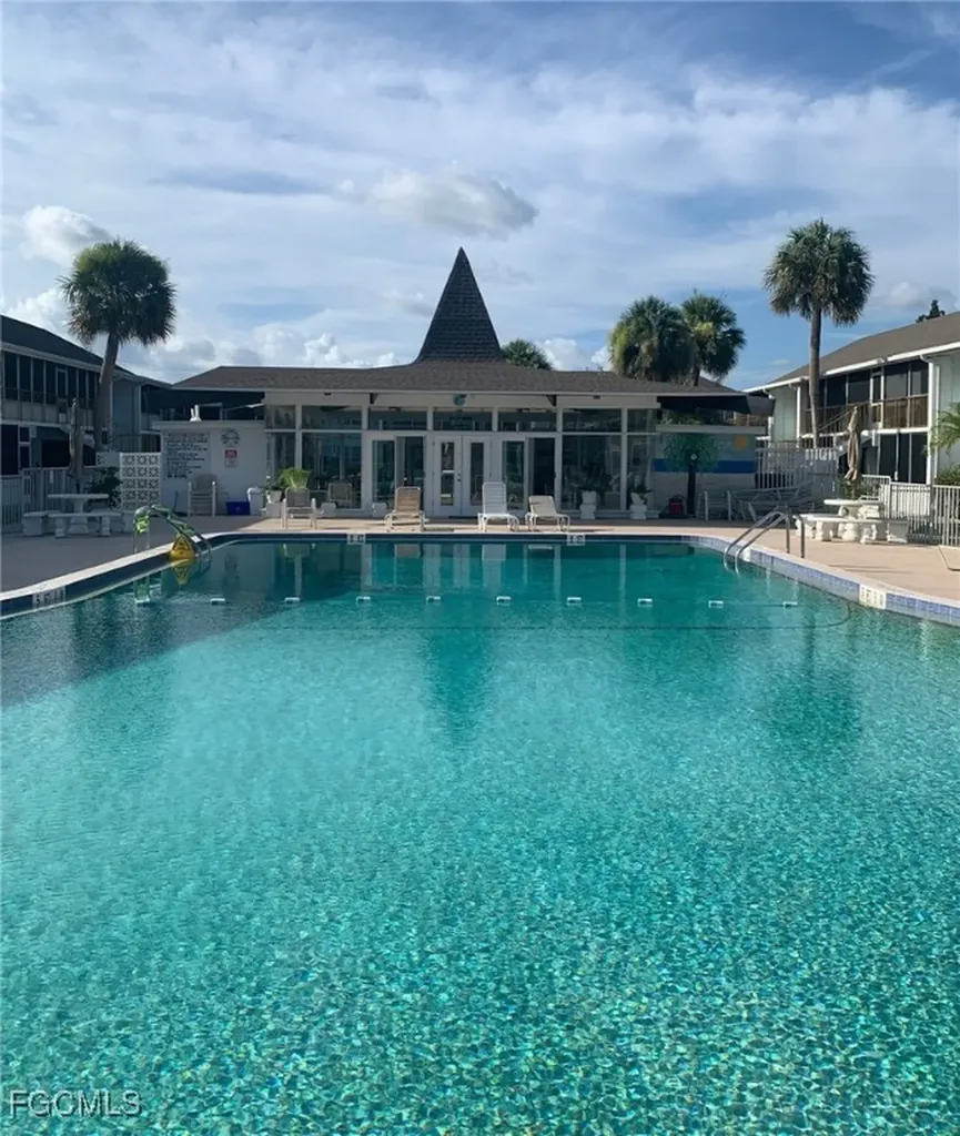 4202 SE 4th Place Cape Coral FL 33904