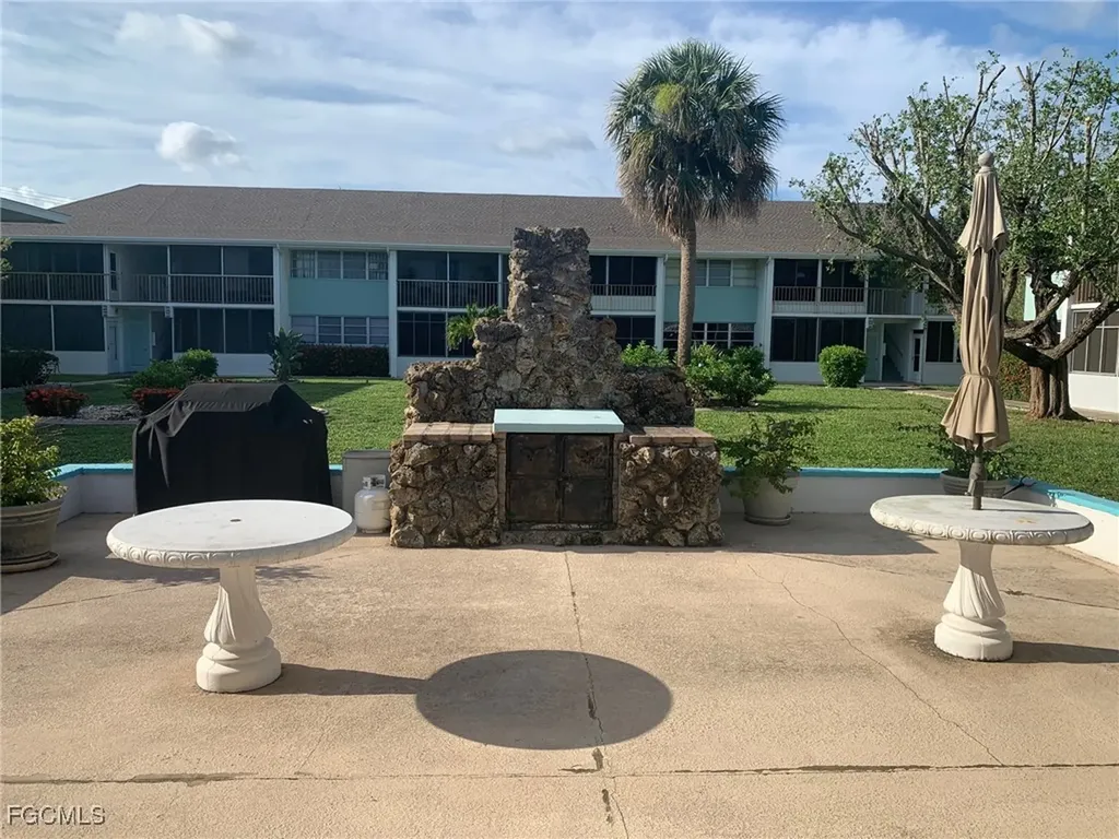 4202 SE 4th Place Cape Coral FL 33904