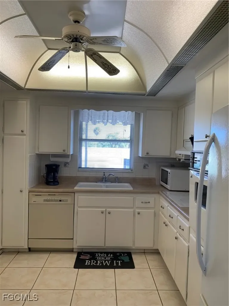 4202 SE 4th Place Cape Coral FL 33904