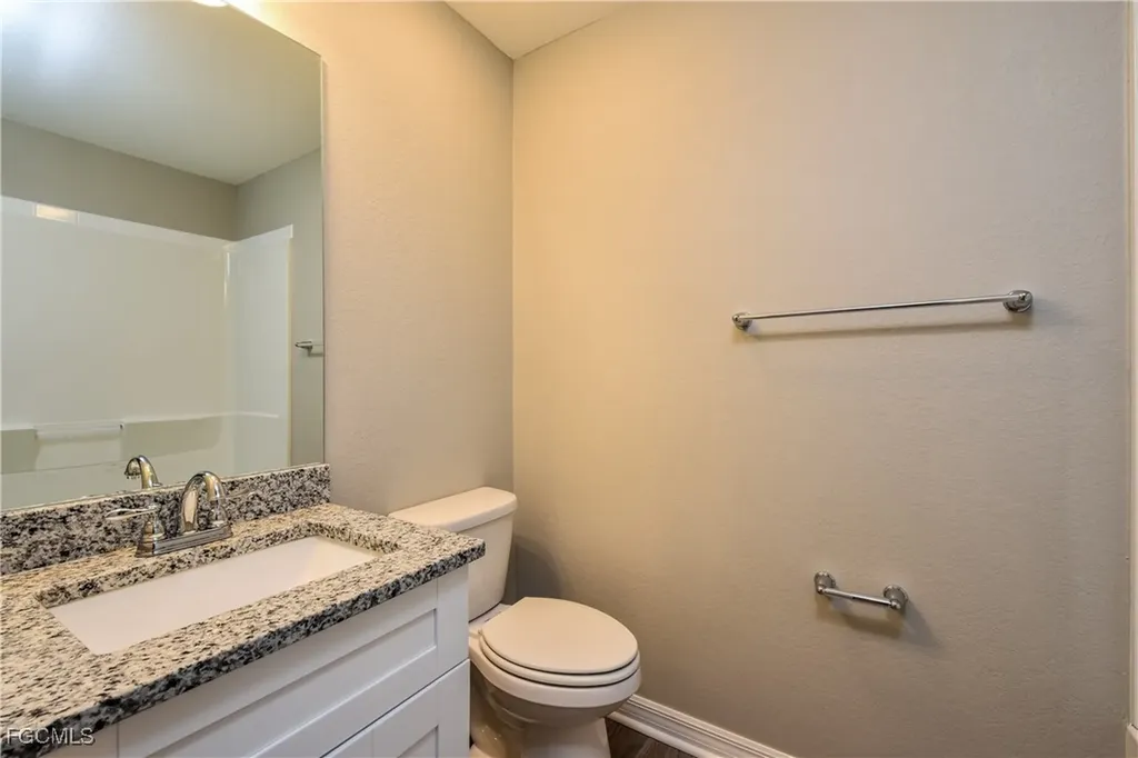 1305 NE 34th Lane Cape Coral FL 33909