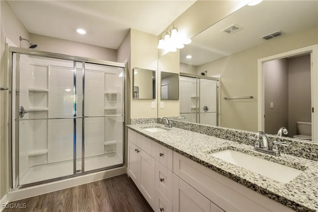 1305 NE 34th Lane Cape Coral FL 33909