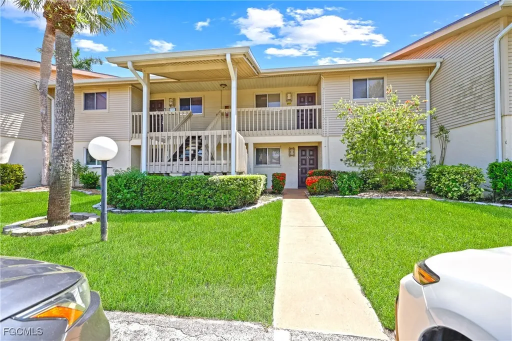 5705 Foxlake Drive North Fort Myers FL 33917