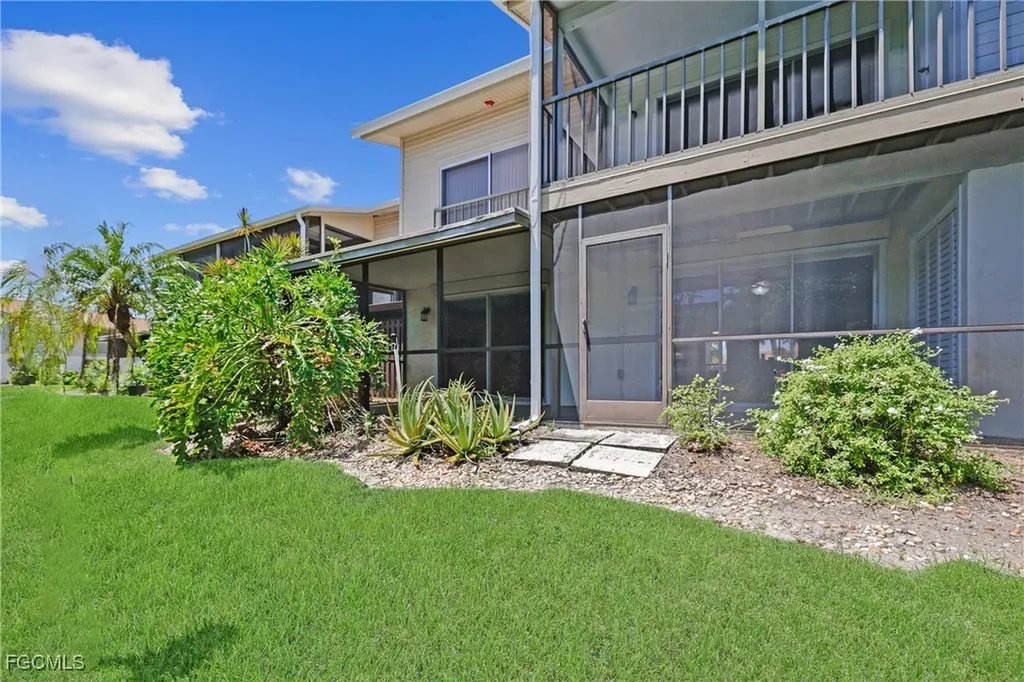 5705 Foxlake Drive North Fort Myers FL 33917